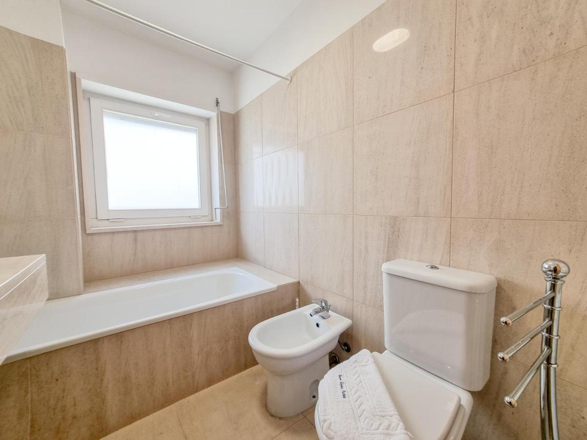 Sweet Living Viana - City Centre Apartment With Garage Viana do Castelo Exterior photo